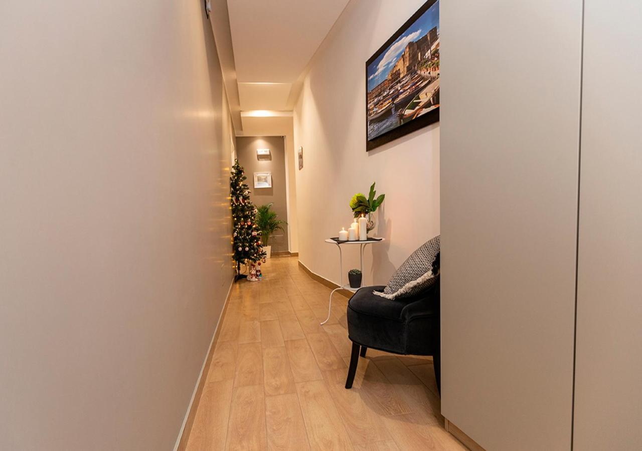 B&B Vico Milano 18 Nápoles Exterior foto