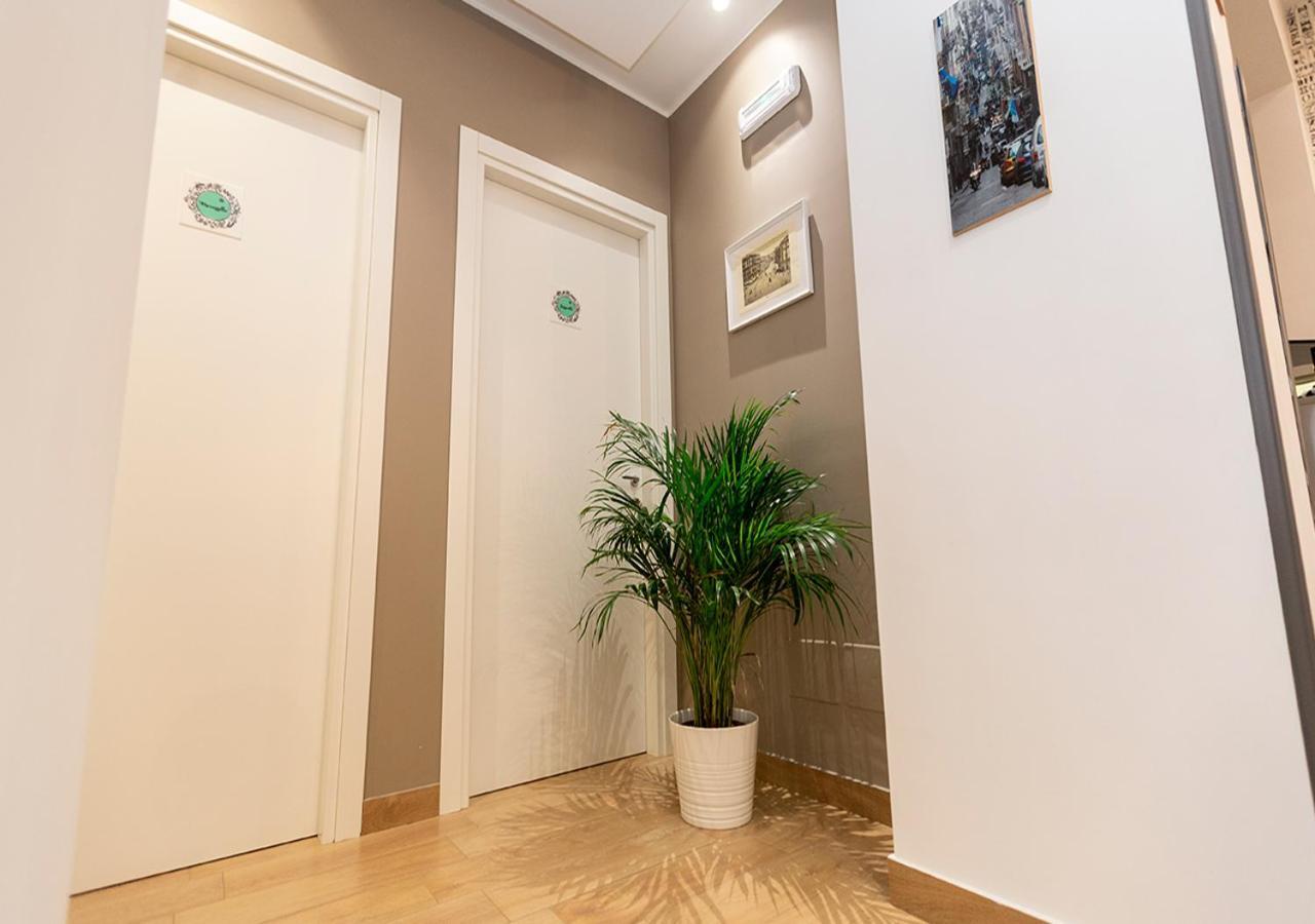 B&B Vico Milano 18 Nápoles Exterior foto